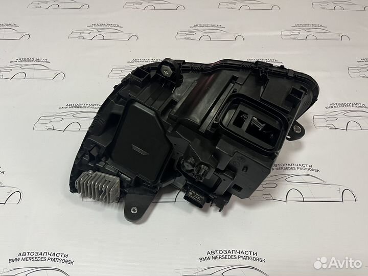 Правая фара Mercedes W205 LED 1 линза