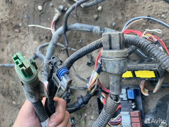 Проводка подкапотная renault logan 1 1.4