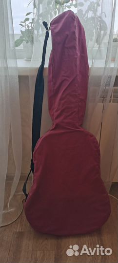 Акустическая гитара