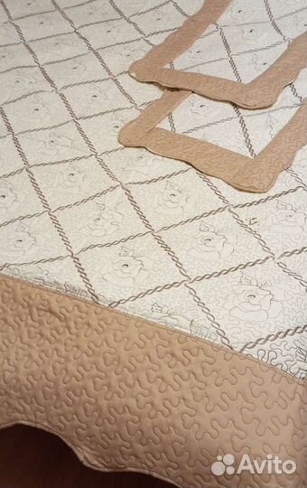 Покрывало 230*250 и 2 наволочки 55*75