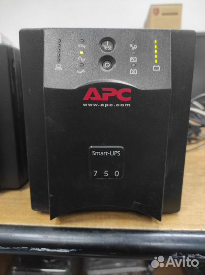 Источник бесперебойного питания APC 750