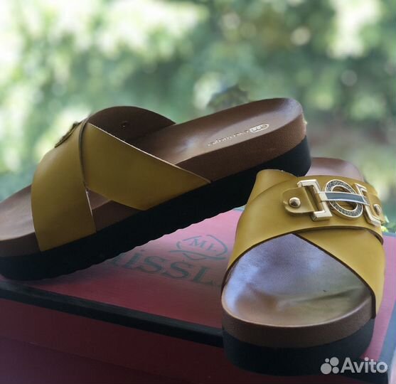 Шлепанцы женские