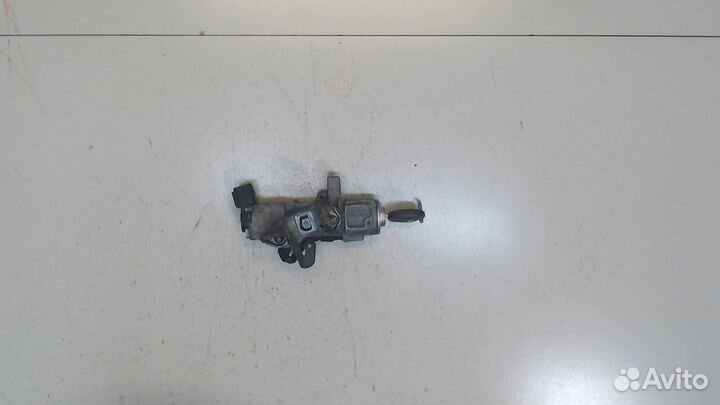 Замок зажигания Toyota Avensis 2, 2006