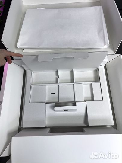 iMac 24 коробка в идеале (полный комплект)