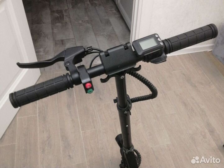 Самокат взрослый/детский электрический бу