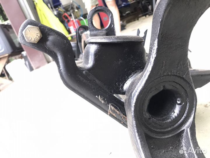 Чулок моста Jeep Grand Cherokee, Jeep Wrangler