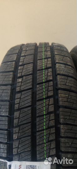 Hankook Vantra ST AS2 RA30 215/65 R16C 109T