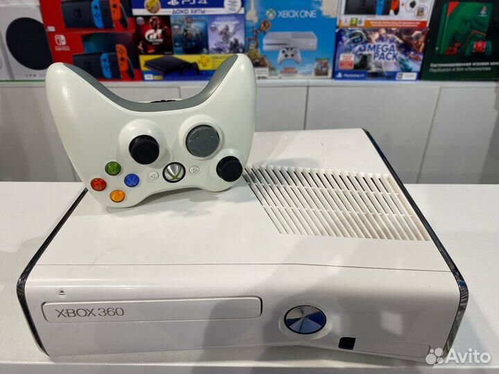 Редкий, прошитый Xbox 360 500GB - Freebot / Aurora