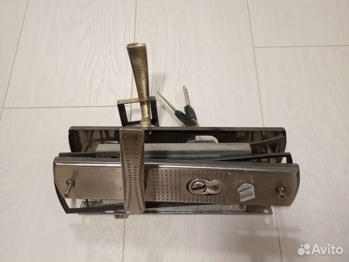 Дверной замок