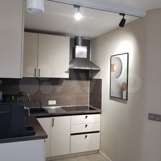 3-к. квартира, 77 м², 2/9 эт.