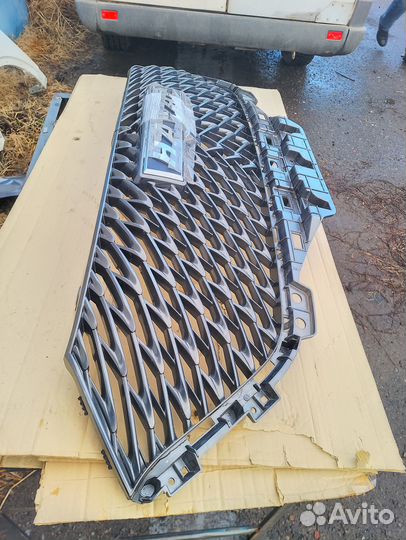 5509100XKZ0YA Решетка радиатора Haval M6