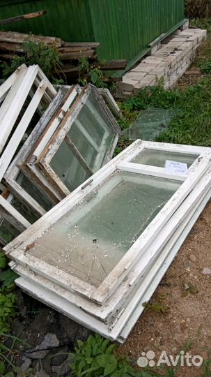 Оконные рамы, застекленные