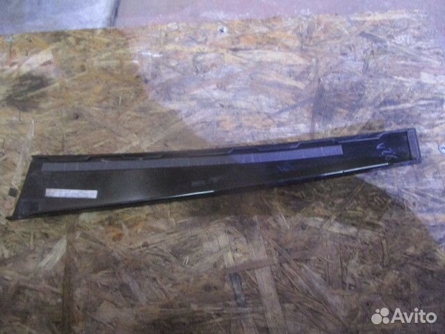 Накладка стойки двери задней левой Mercedes Benz W