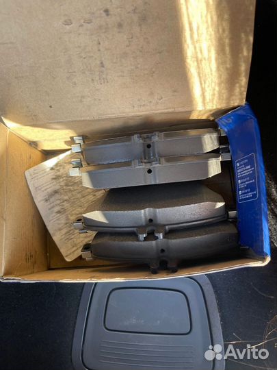 Передние тормозные колодки на Мерседес А200