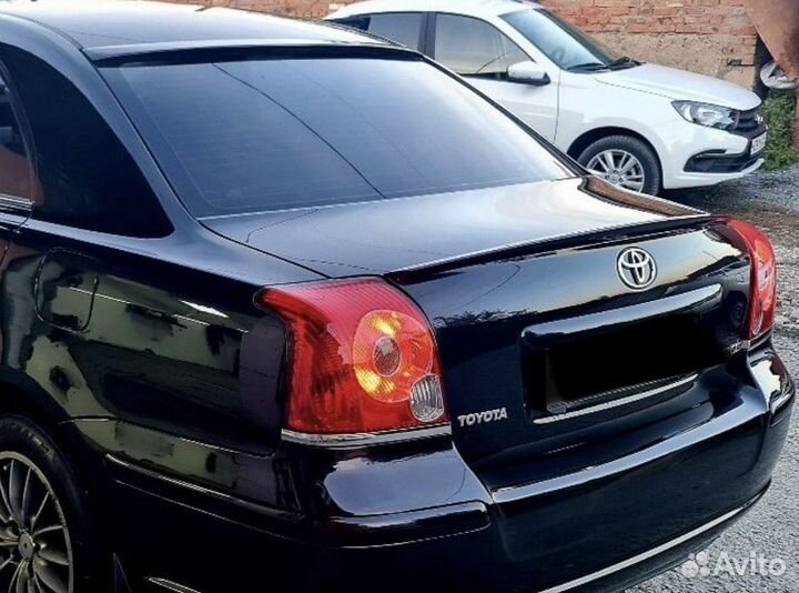 Лип спойлер Toyota Avensis