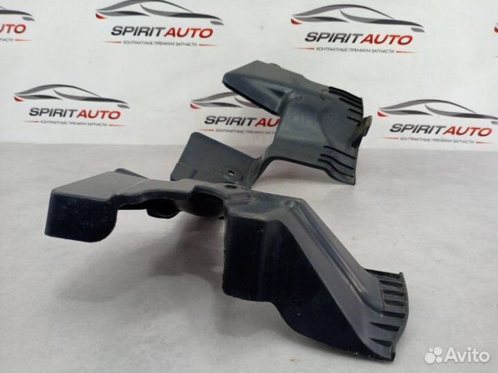 Пыльник двигателя передний правый Kia K9 2 G6DM