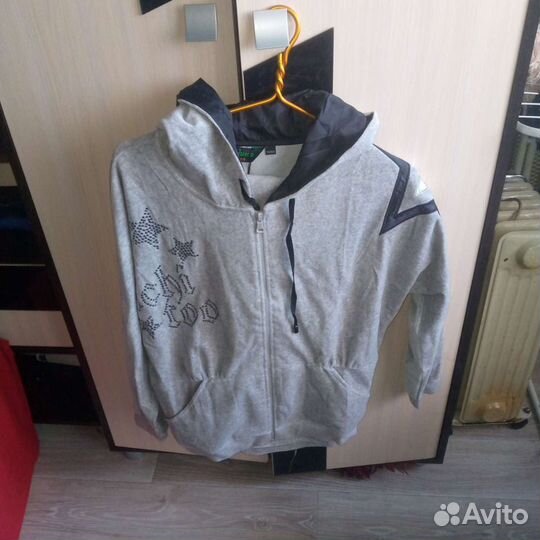 Спортивный костюм женский