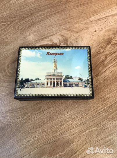 Шкатулка лаковая