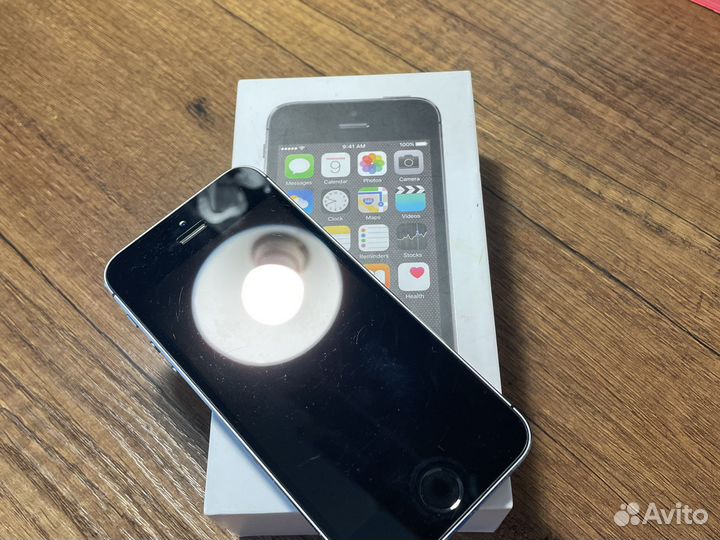 Телефон iPhone 5s