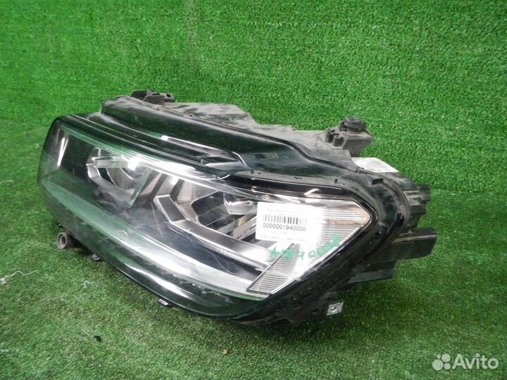 Фара левая Volkswagen Tiguan
