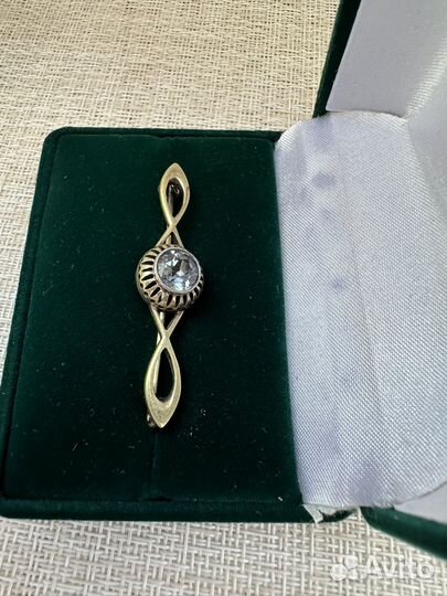 Брошь александрит серебро 875 голова позолота