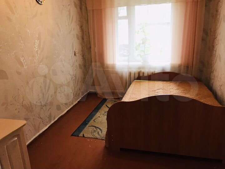 4-к. квартира, 72 м², 1/3 эт.