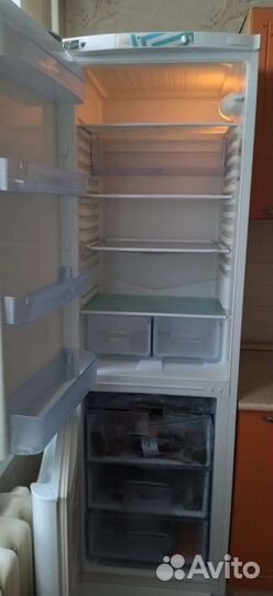 Холодильник indesit