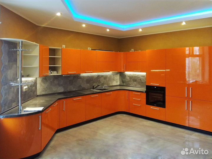 Кухонные гарнитуры