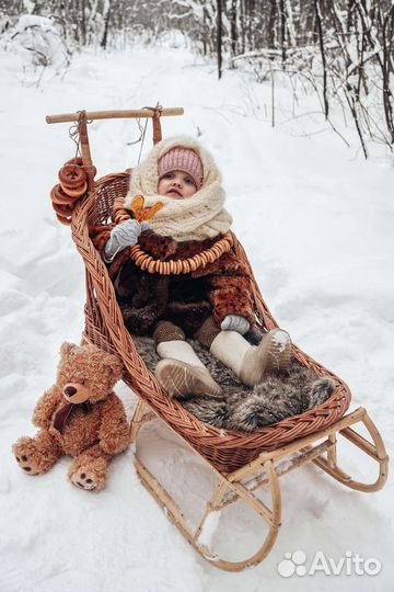 Санки плетенные