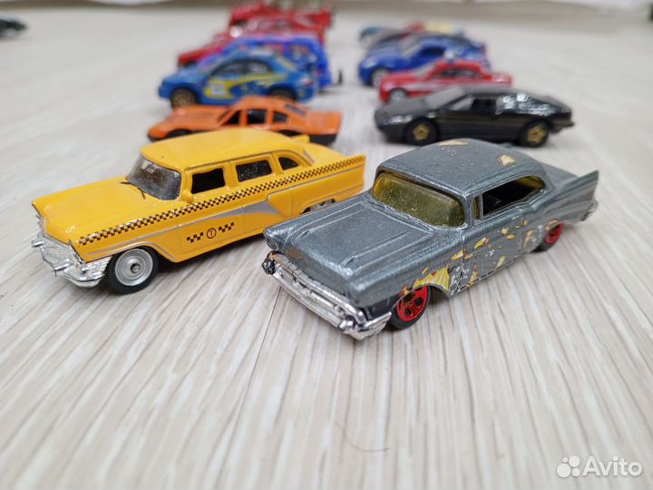 Машинка модель игрушка