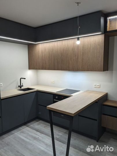 Кухня с барной стойкой от производителя на заказ