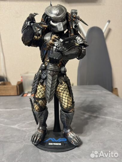 Predator Scar(Hot toys)