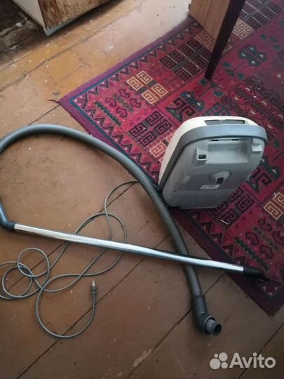 Пылесос Samsung 1500 watt