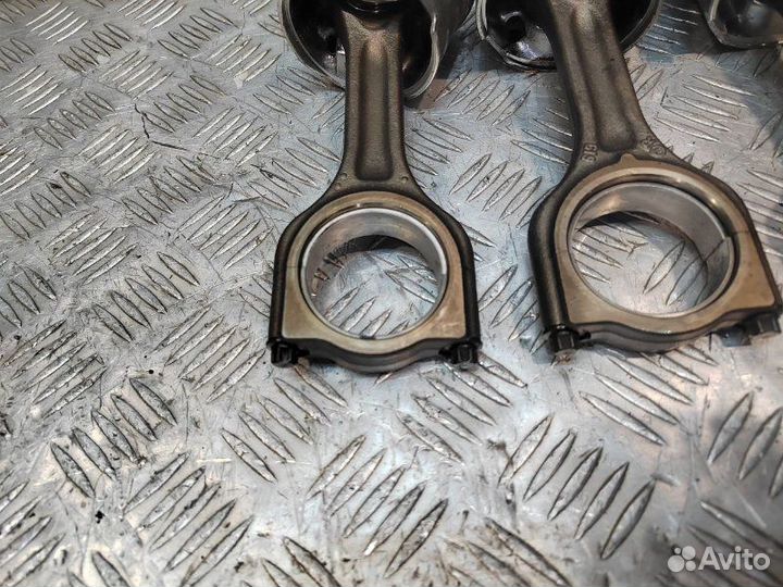 Поршень с шатуном Citroen C3 1.6 9HD