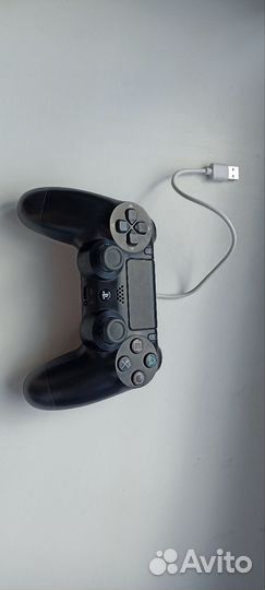 Геймпад на Sony PS4