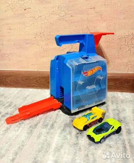 Невообразимый гараж, трек, машинки hot wheels