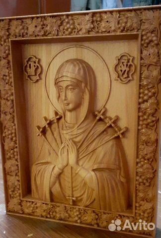 Иконы резные из дерева