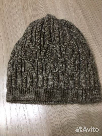 Шапочки вязаные