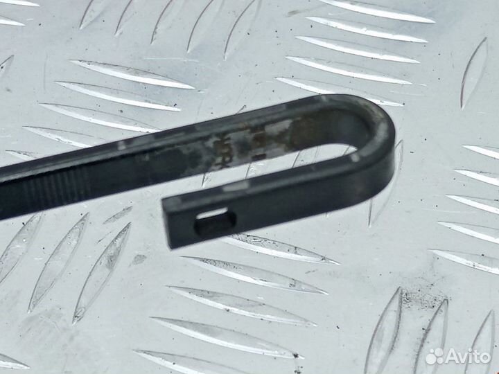 Щеткодержатель (поводок стеклоочистителя, дворник)