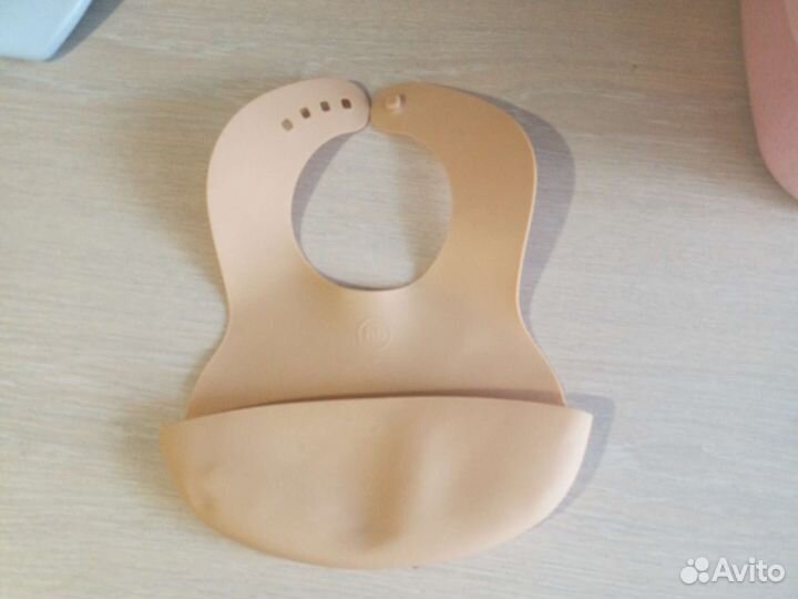 Нагрудник детский силиконовый