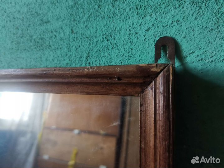 Зеркало в деревянной рамке СССР