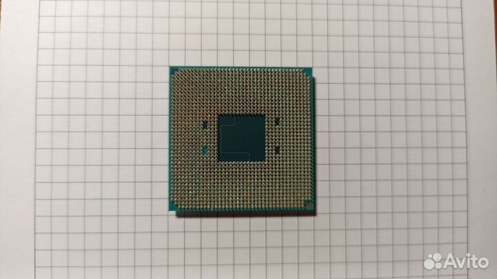 Процессор AMD Ryzen 3 2200G 3,5/3,7GHz