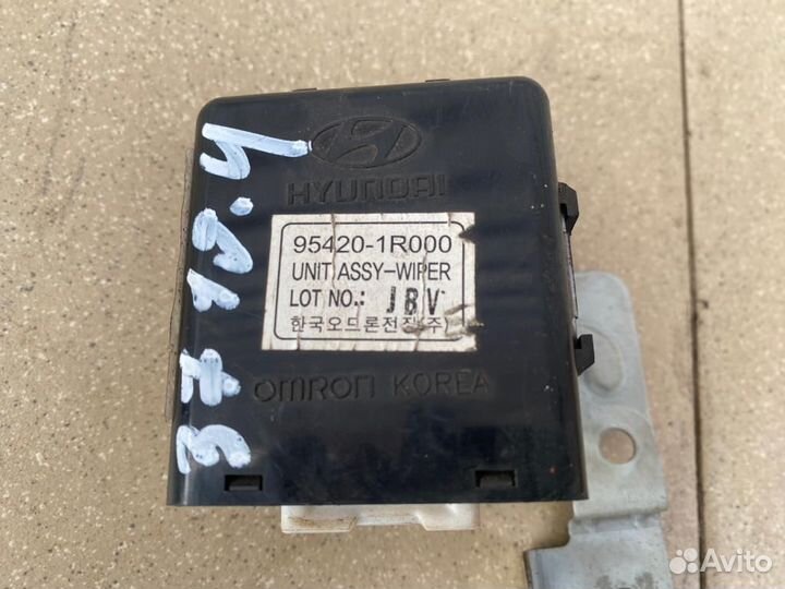 Реле стеклоочистителей Hyundai Solaris