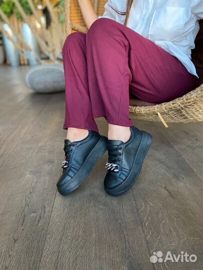 Кеды, коасовки женские