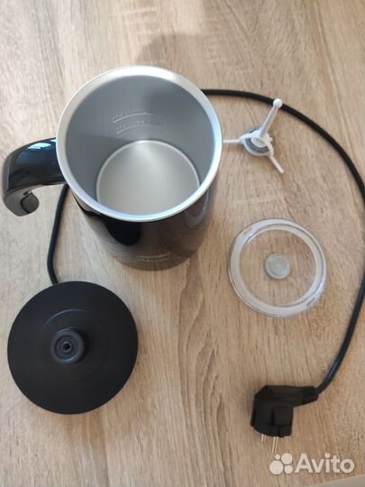 Вспениватель молока DeLonghi EMF2 Alicia