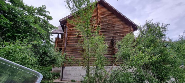 Дом 386 м² на участке 8 сот.