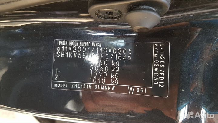 Разбор на запчасти Toyota Auris E15 2006-2012