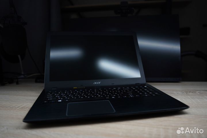 Ноутбук 15,6 Acer E5-575G-52QB / RAM 12 / SSD 120