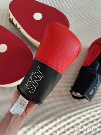 Боксерские перчатки детские лапа для бокса