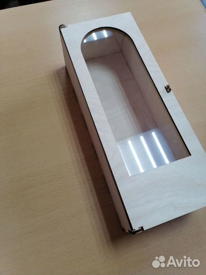 Лазерная резка пластика, оргстекла, ткани